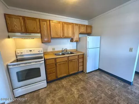 Kitchen - 618 E 9th Ave, Anchorage, AK 99501 photo 2 of 3