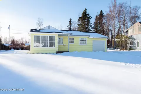 2600 Douglas Dr, Anchorage, AK 99517