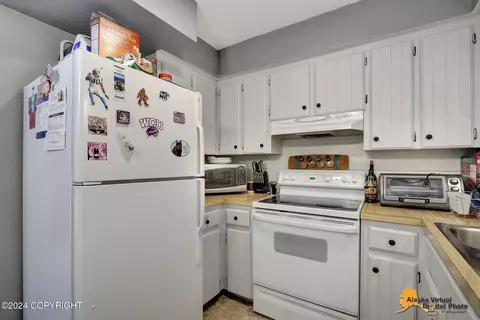 13721 Malaspina St, Eagle River, AK 99577 photo 34
