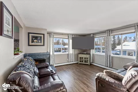 Living - 5949 E 21st Ave, Anchorage, AK 99504 photo 1 of 3