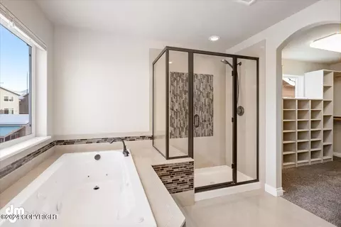 Bath - 2883 Morgan Loop, Anchorage, AK 99516 photo 4 of 8