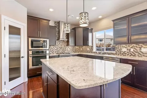 Kitchen - 2883 Morgan Loop, Anchorage, AK 99516 photo 2 of 5