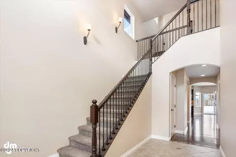 Entry Way - 2883 Morgan Loop, Anchorage, AK 99516 photo 2 of 8
