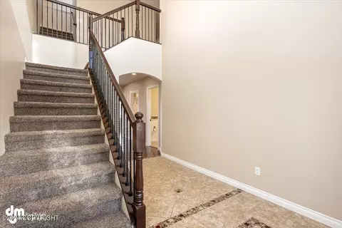 Entry Way - 2883 Morgan Loop, Anchorage, AK 99516 photo 4 of 8
