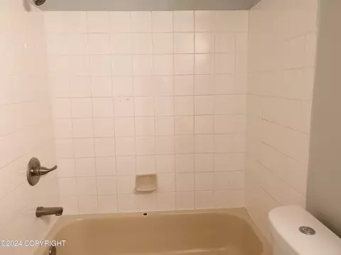 2331 E 66th Ave, Anchorage, AK 99503 photo 13