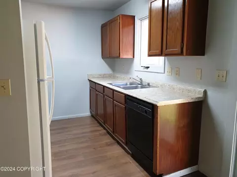 2331 E 66th Ave, Anchorage, AK 99503 photo 4