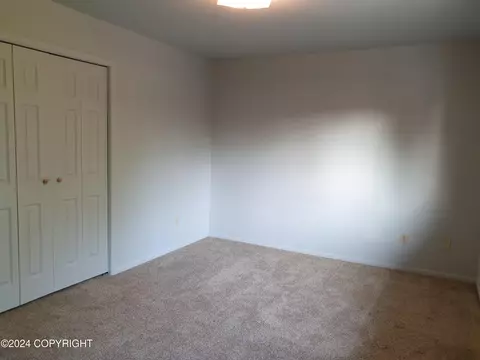 2331 E 66th Ave, Anchorage, AK 99503 photo 8
