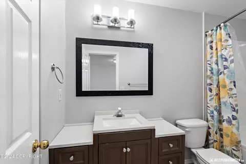 Bath - 5611 Alora Loop # 23, Anchorage, AK 99504 photo 4 of 5