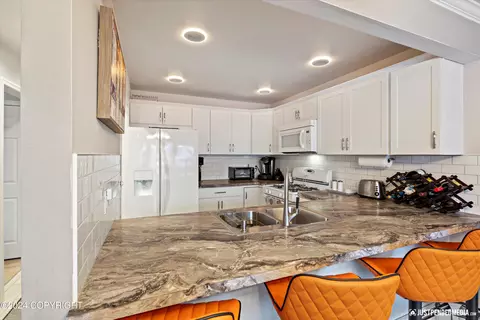 Kitchen - 1931 Commodore Dr, Anchorage, AK 99507 photo 2 of 5