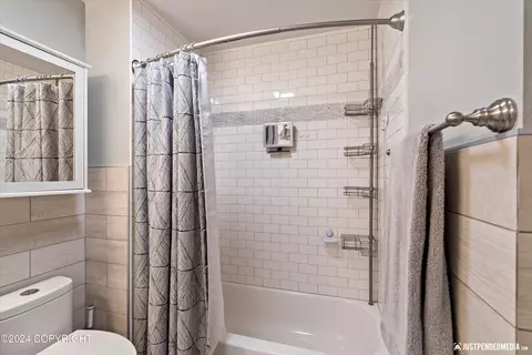 Bath - 1931 Commodore Dr, Anchorage, AK 99507 photo 3 of 3
