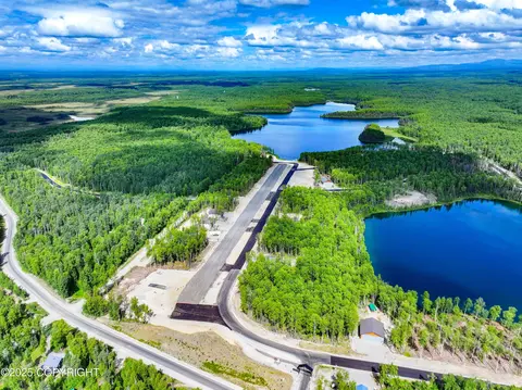 19052 E Kodiak Rd, Willow, AK 99694