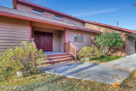 2220 E 53rd Ave, Anchorage, AK 99507
