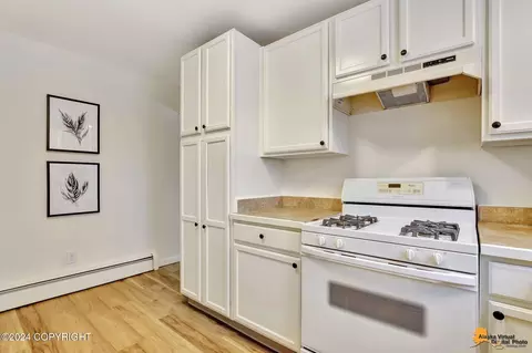 Kitchen - 4963 E 6th Ave, Anchorage, AK 99503 photo 3 of 3