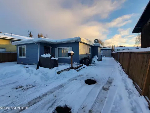4618 E 3rd Ave, Anchorage, AK 99504 photo 4
