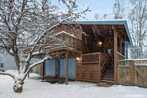 8211 Wellsley Ct, Anchorage, AK 99507