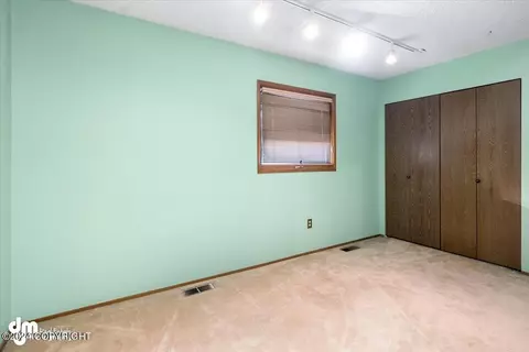 Bedroom - 10119 Nantucket Loop, Anchorage, AK 99507 photo 4 of 6