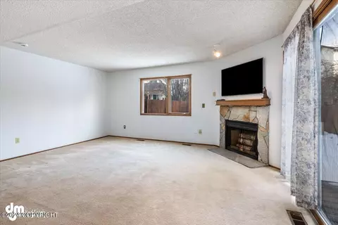 Living - 10119 Nantucket Loop, Anchorage, AK 99507 photo 1 of 6