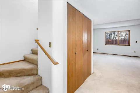 Entry Way - 10119 Nantucket Loop, Anchorage, AK 99507 photo 2 of 3