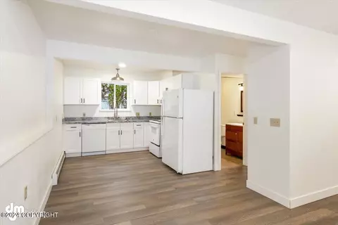 11318 Echo St, Eagle River, AK 99577 photo 8