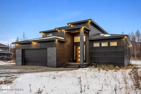 Exterior - 8845 E Windy Woods Loop, Palmer, AK 99645 photo 4 of 6
