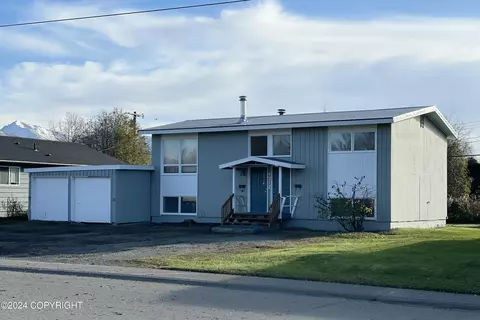 4312 E 6th Ave, Anchorage, AK 99508 photo 2