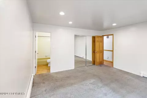 5114 E 42nd Ave, Anchorage, AK 99508 photo 20