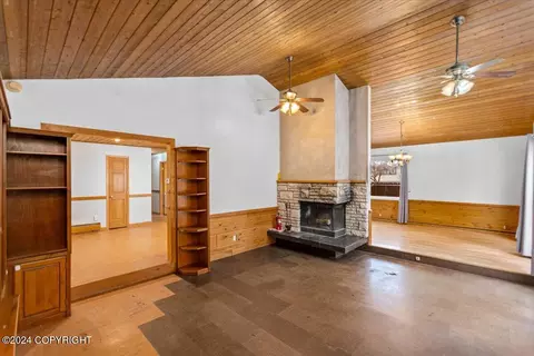 5114 E 42nd Ave, Anchorage, AK 99508 photo 5