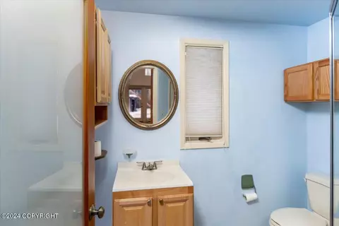 5114 E 42nd Ave, Anchorage, AK 99508 photo 17