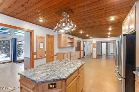 5114 E 42nd Ave, Anchorage, AK 99508 photo 37