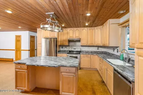 5114 E 42nd Ave, Anchorage, AK 99508 photo 41