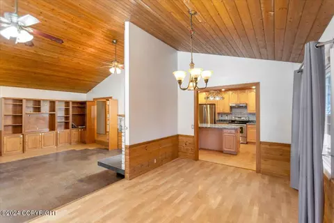 5114 E 42nd Ave, Anchorage, AK 99508 photo 43