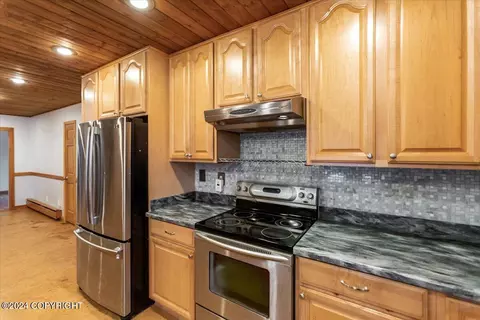 5114 E 42nd Ave, Anchorage, AK 99508 photo 40