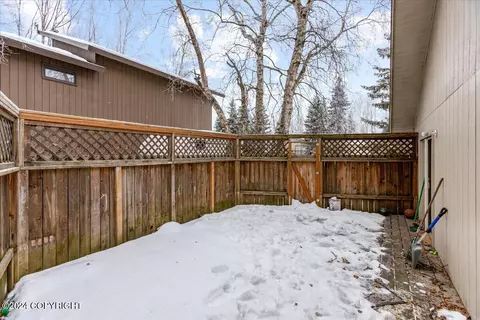 5114 E 42nd Ave, Anchorage, AK 99508 photo 25