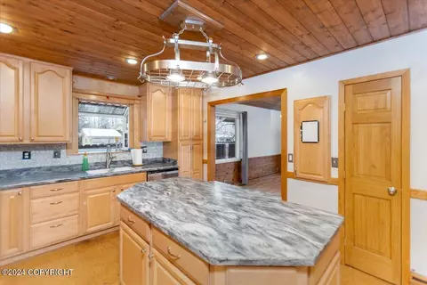 5114 E 42nd Ave, Anchorage, AK 99508 photo 39