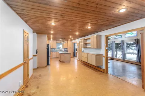 5114 E 42nd Ave, Anchorage, AK 99508 photo 36
