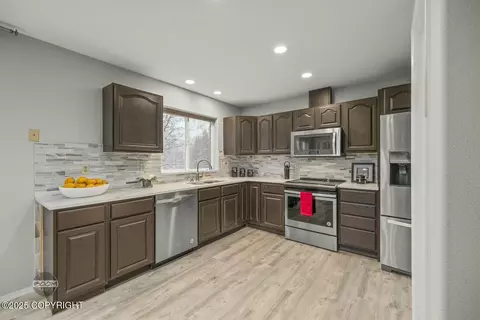Kitchen - 7827 Stanley Dr, Anchorage, AK 99518 photo 7 of 7
