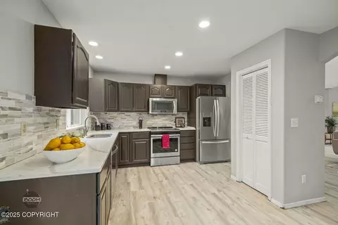Kitchen - 7827 Stanley Dr, Anchorage, AK 99518 photo 1 of 7