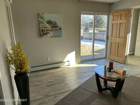Living - 7827 Stanley Dr, Anchorage, AK 99518 photo 11 of 11