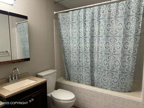Bath - 7827 Stanley Dr, Anchorage, AK 99518 photo 2 of 4