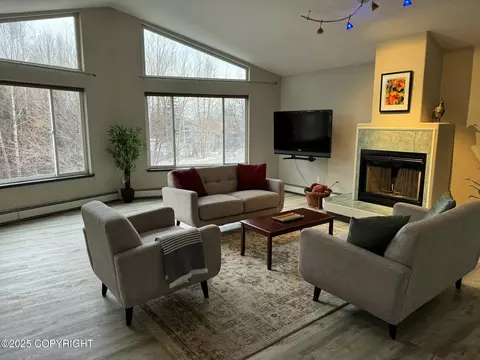Living - 7827 Stanley Dr, Anchorage, AK 99518 photo 9 of 11