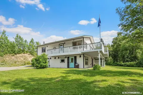 11395 N Seventeen Mile Blvd, Sutton, AK 99674