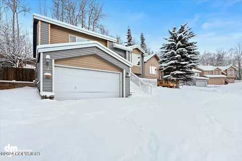 18621 Gibens Cir, Eagle River, AK 99577 photo 4