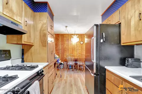 Kitchen - 16807 Coronado Rd, Eagle River, AK 99577 photo 3 of 3