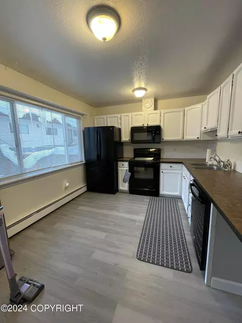 8043 Cranberry St, Anchorage, AK 99502 photo 19