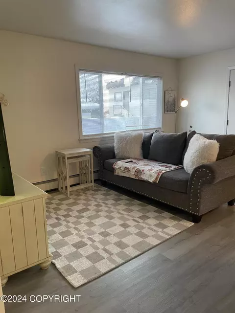 8043 Cranberry St, Anchorage, AK 99502 photo 16