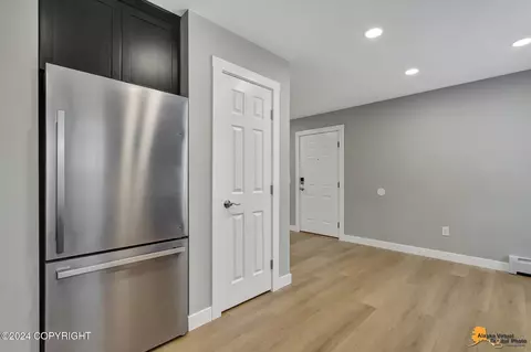 818 E 10th Ave, Anchorage, AK 99501 photo 30