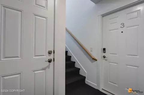 818 E 10th Ave, Anchorage, AK 99501 photo 36