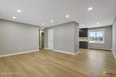818 E 10th Ave, Anchorage, AK 99501 photo 9