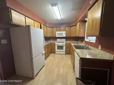 1580 Beaver Pl, Anchorage, AK 99504 photo 15