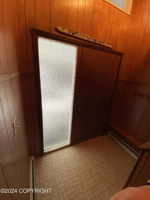 1580 Beaver Pl, Anchorage, AK 99504 photo 6